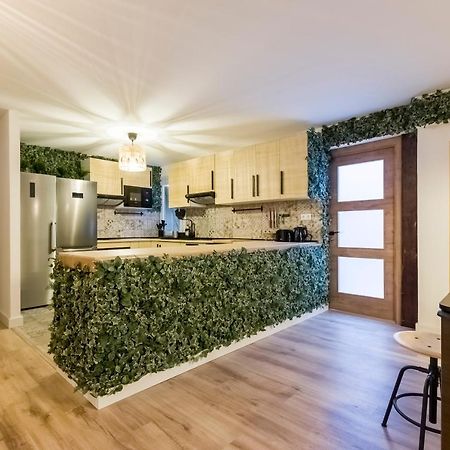 Santo - Coworking - Coliving - Madrid Vandrehjem Eksteriør billede