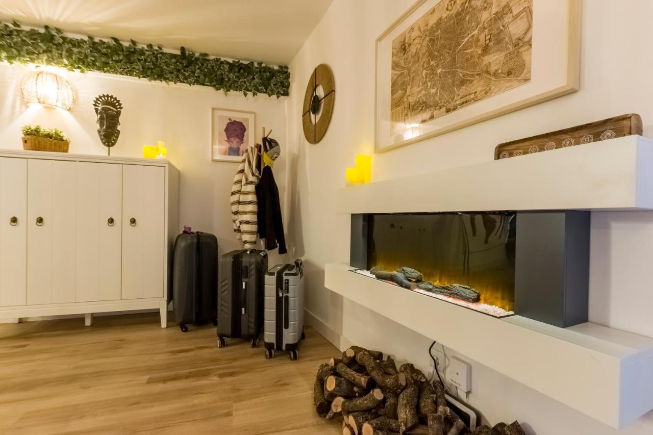 Santo - Coworking - Coliving - Madrid Vandrehjem Eksteriør billede