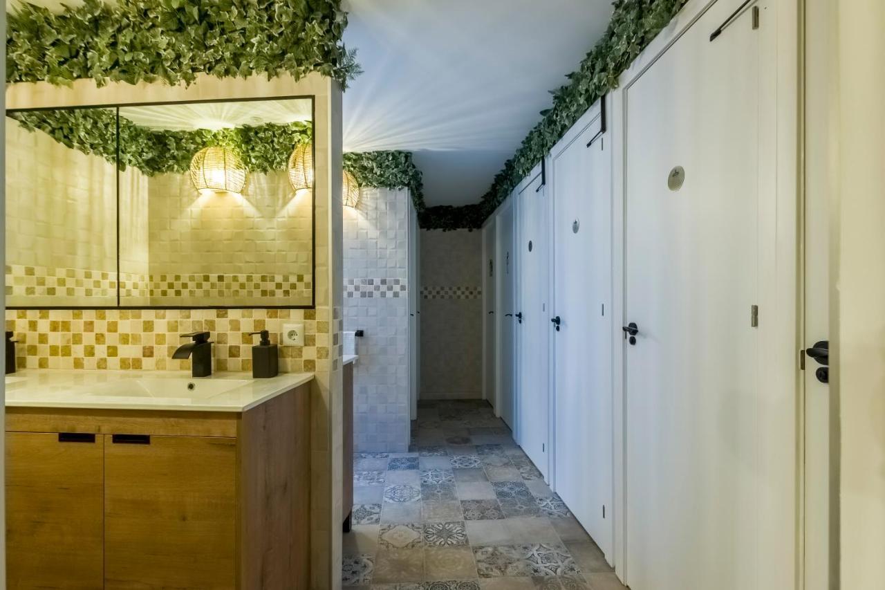Santo - Coworking - Coliving - Madrid Vandrehjem Eksteriør billede