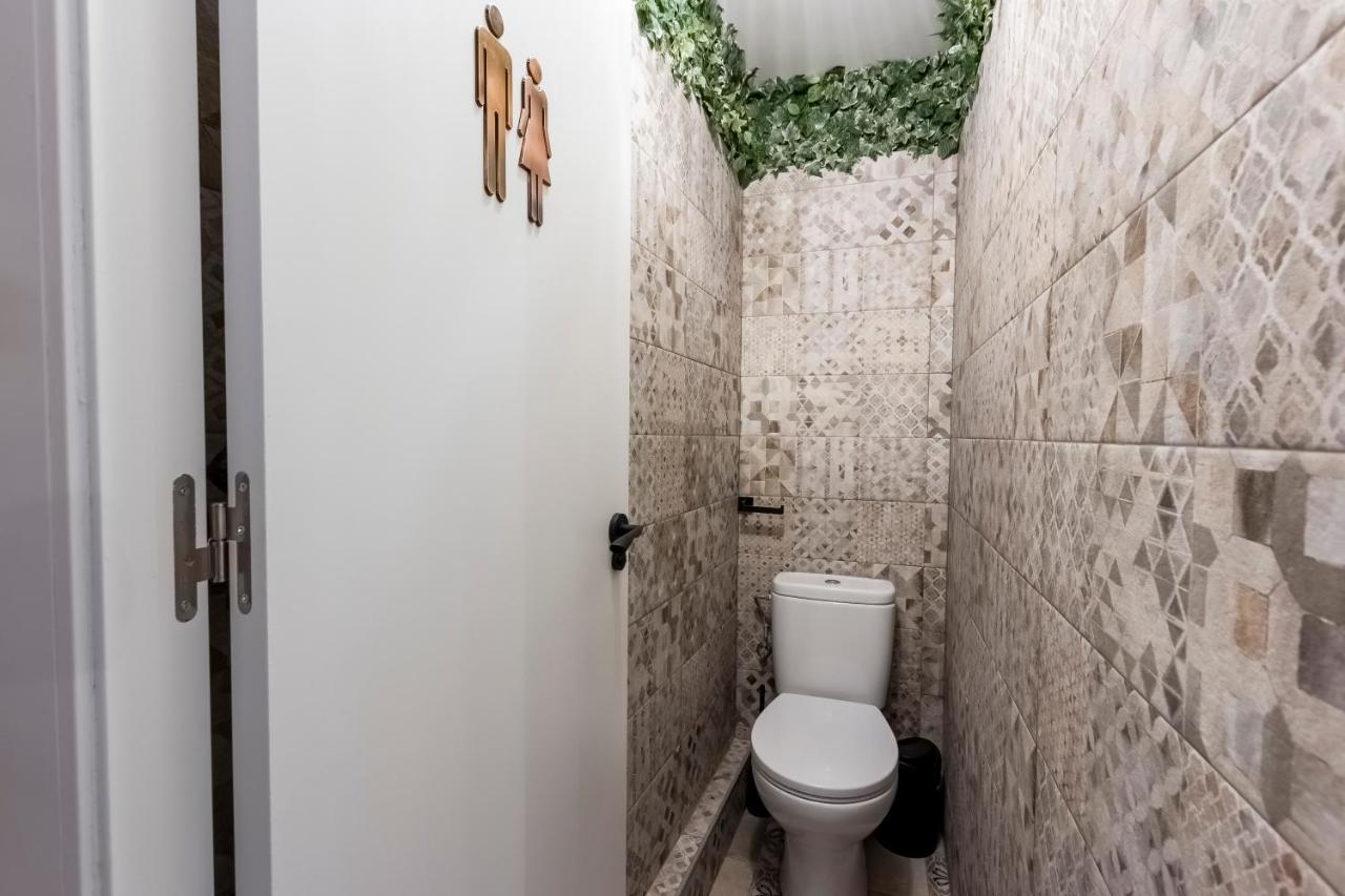 Santo - Coworking - Coliving - Madrid Vandrehjem Eksteriør billede