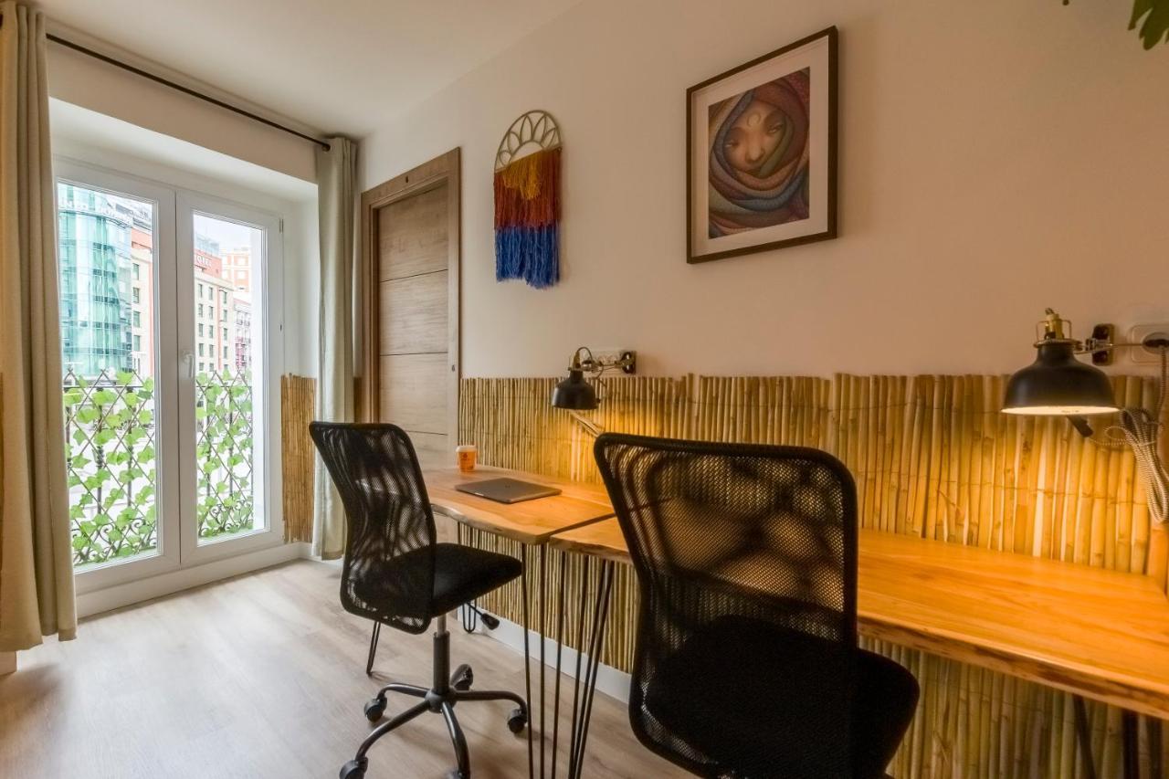 Santo - Coworking - Coliving - Madrid Vandrehjem Eksteriør billede