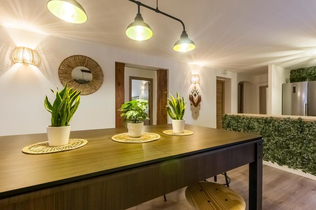 Santo - Coworking - Coliving - Madrid Vandrehjem Eksteriør billede