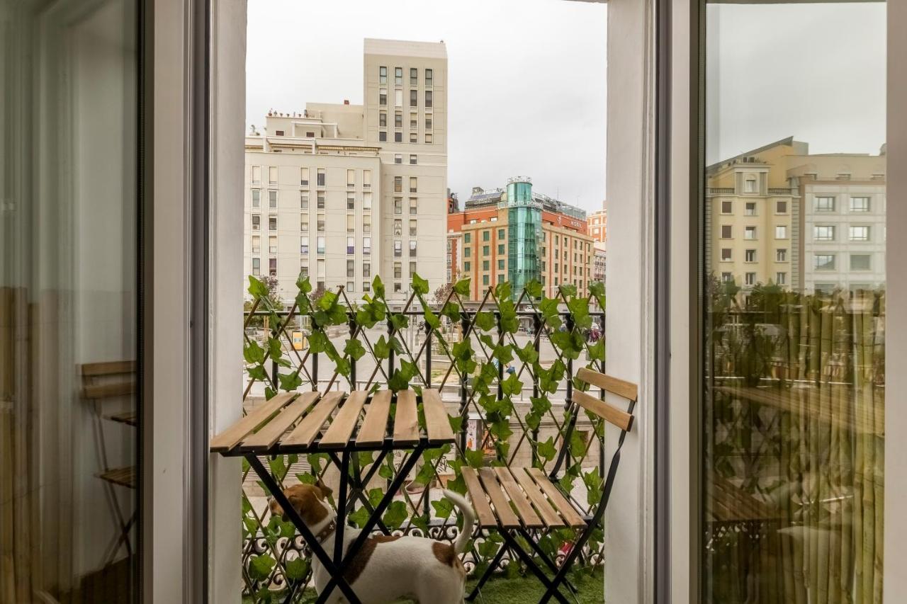 Santo - Coworking - Coliving - Madrid Vandrehjem Eksteriør billede