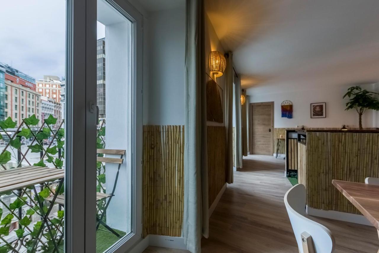 Santo - Coworking - Coliving - Madrid Vandrehjem Eksteriør billede